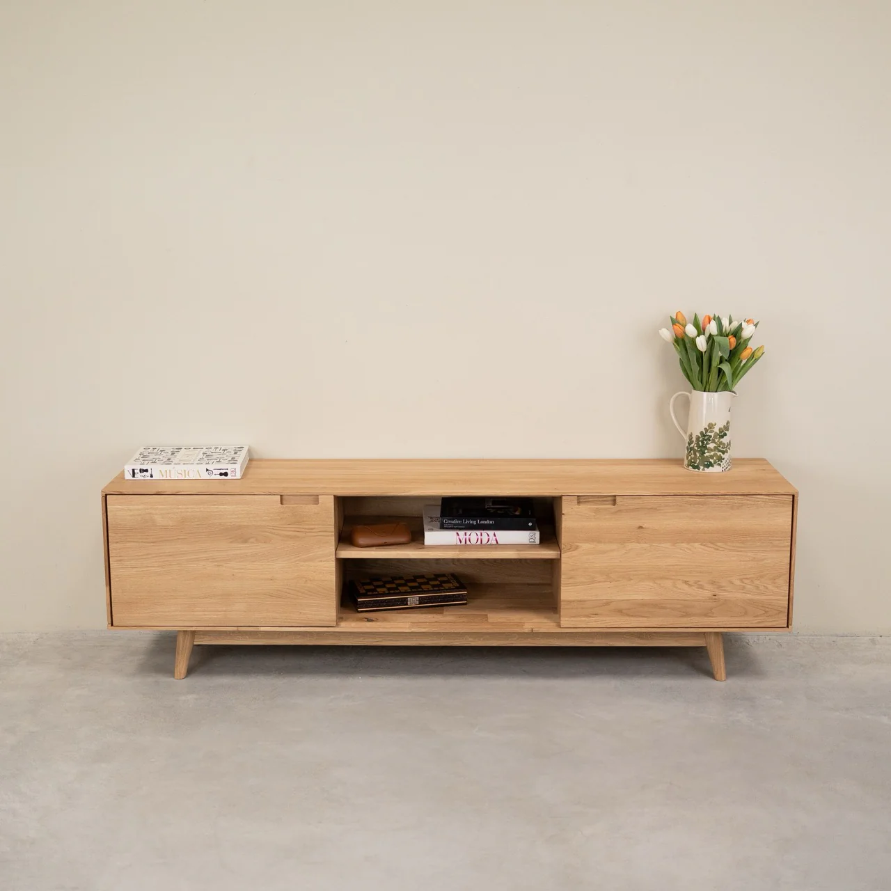 Meubles TV en bois massif de chêne